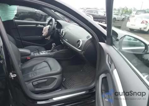 2019 Audi A3 45 Premium z USA, uszkodzony, nr VIN WAUBEGFF5KA079898